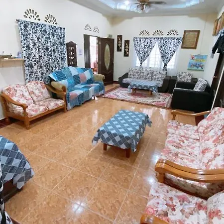 Homestay Cahaya Kaseh Batu Pahat Exterior photo